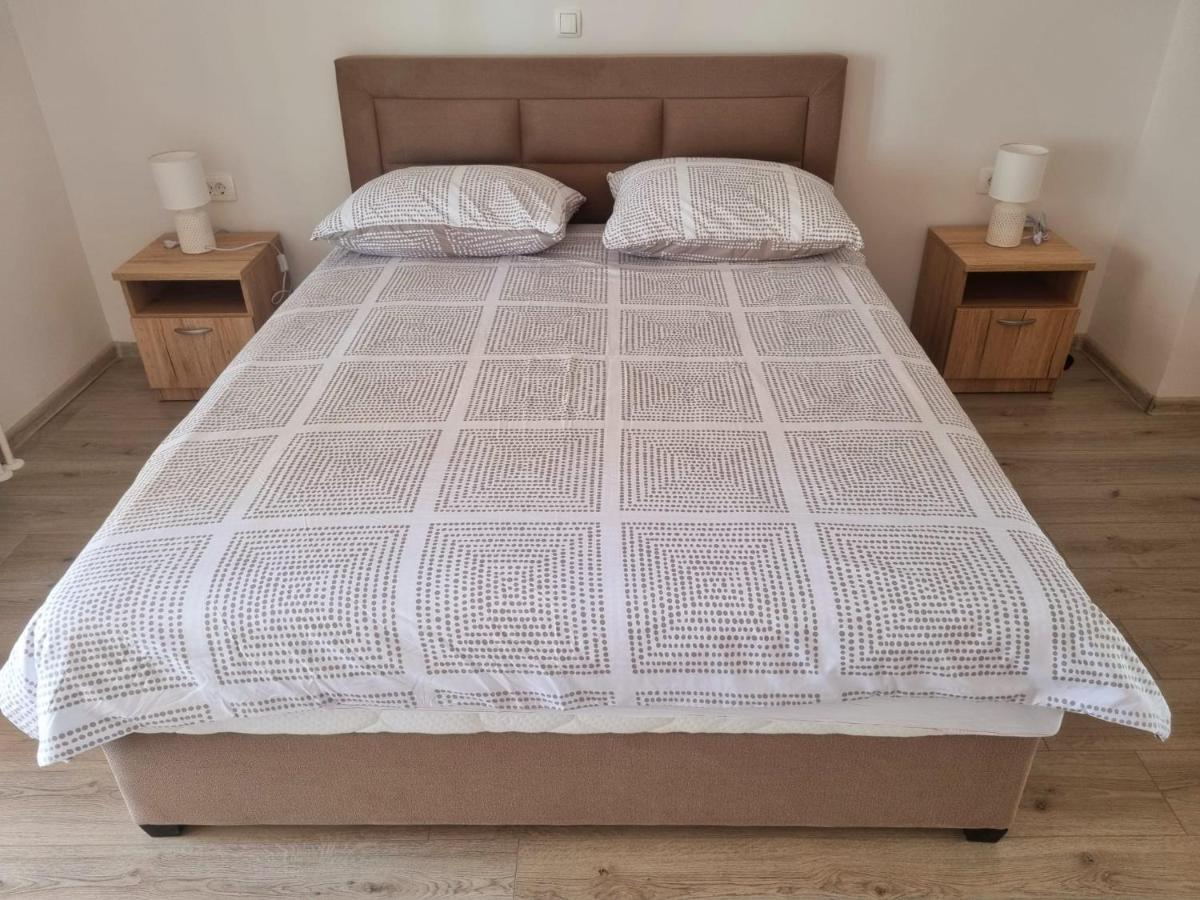 Apartment Mate Sukošan Eksteriør billede