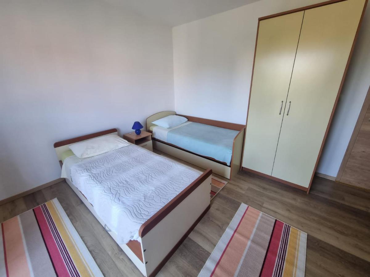 Apartment Mate Sukošan Eksteriør billede